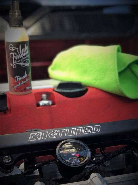 Center Mount Fuel Pressure Gauge (w/ Fitting)